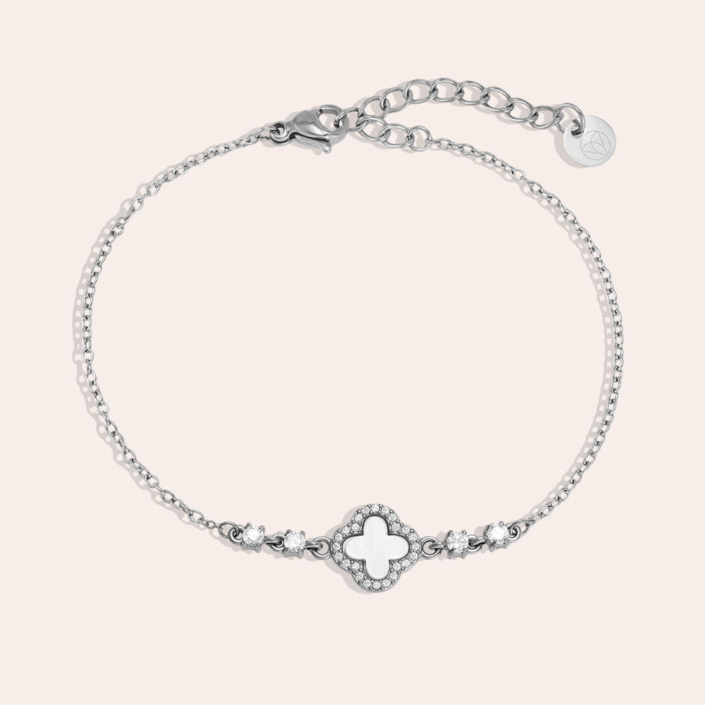 Stainless steel bracelet, 17 cm, with an acrylic shamrock featuring a zirconia border
