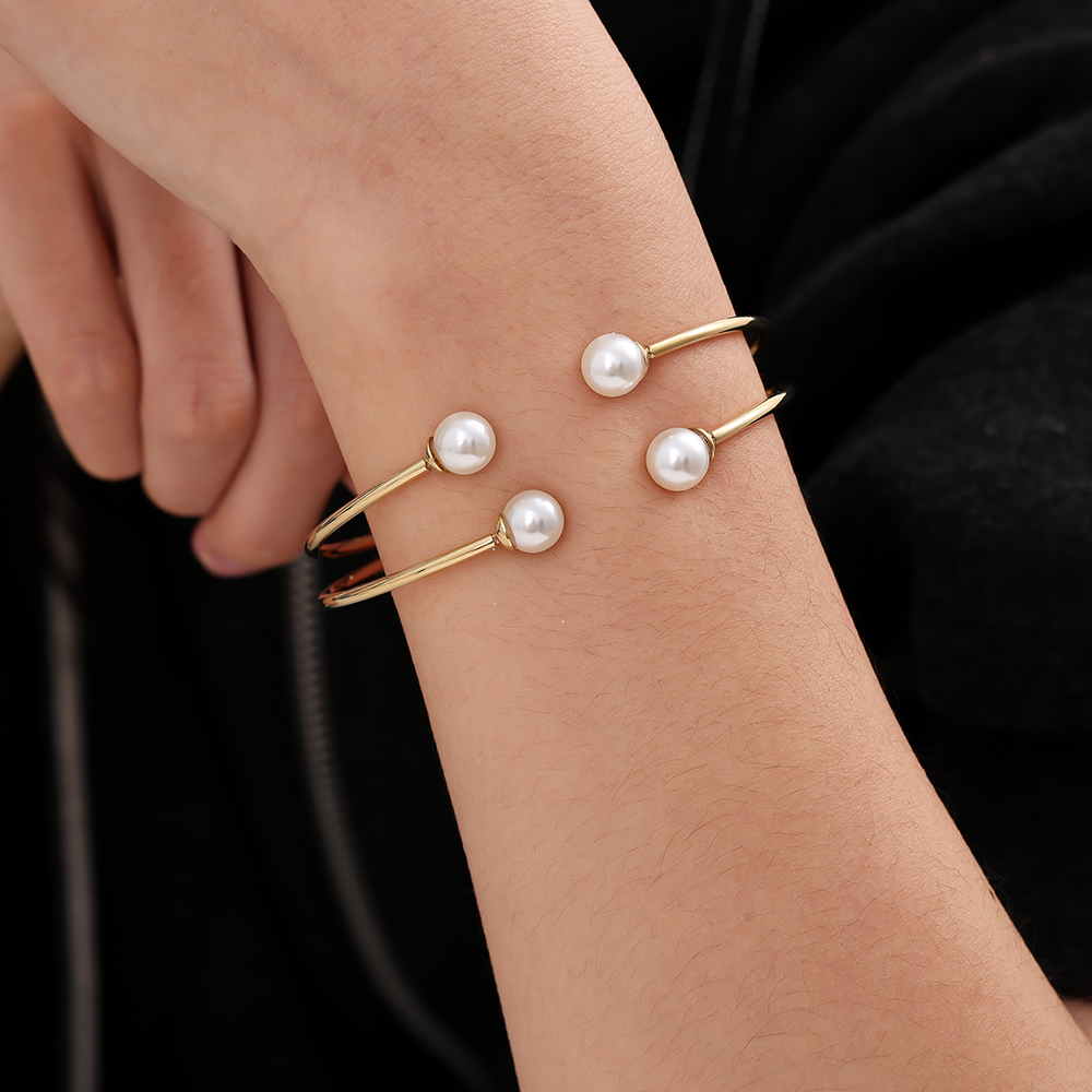 Stainless steel bangle Adjustable Four Pearl