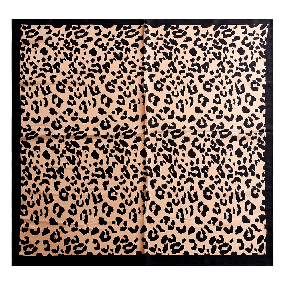 68*68cm Typical Leopard Print Scarf