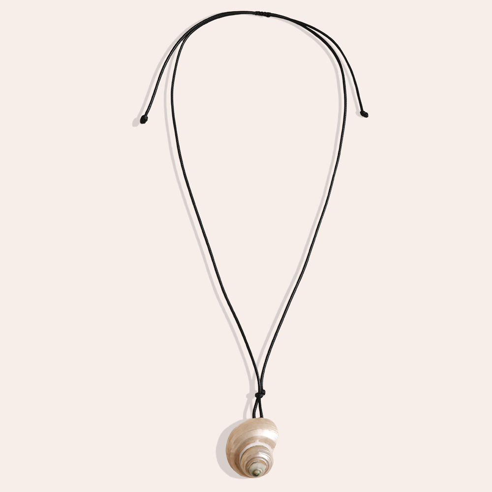 90cm shell on a polyester cord necklace