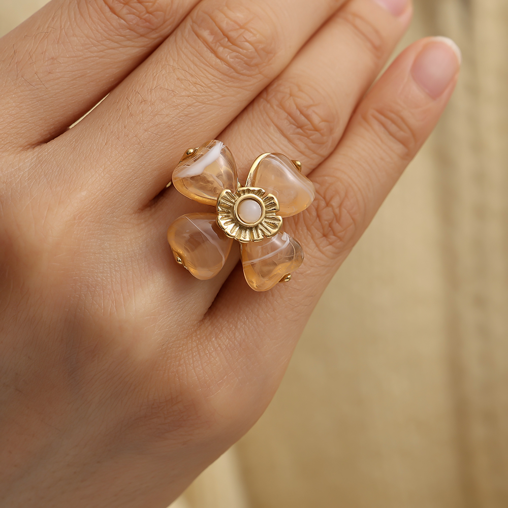Stainless steel ring resin flower