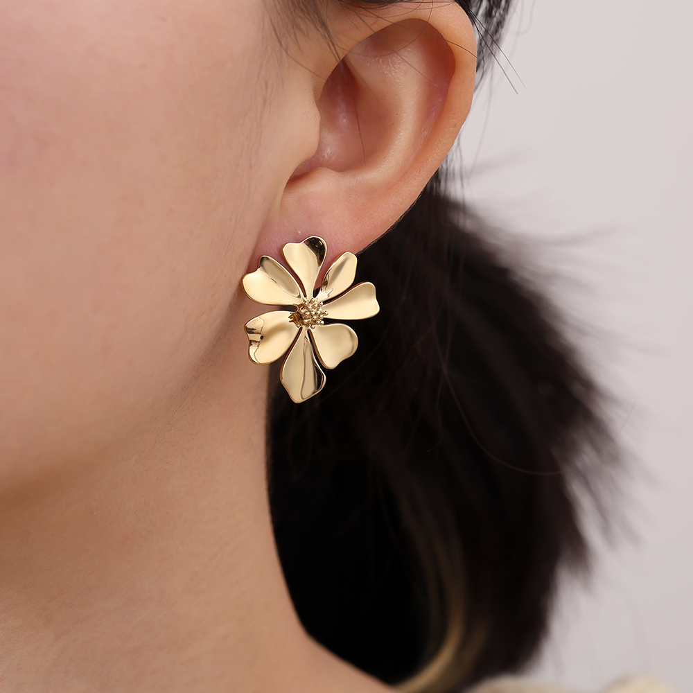 Stainless steel earrings 24*27mm Beautiful flower