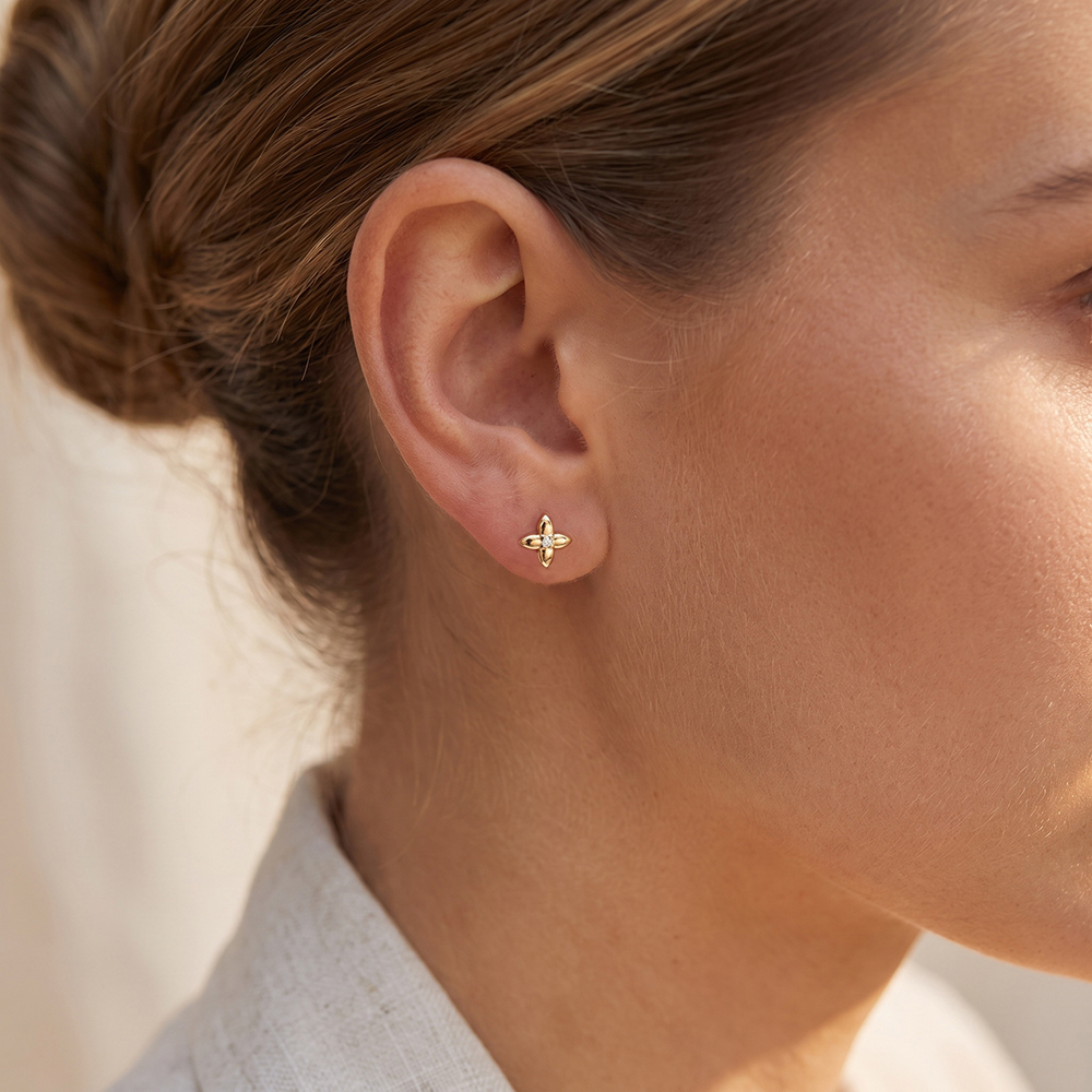 Stainless steel earrings, 5.6 mm, cubic zirconia, four-leaf clover