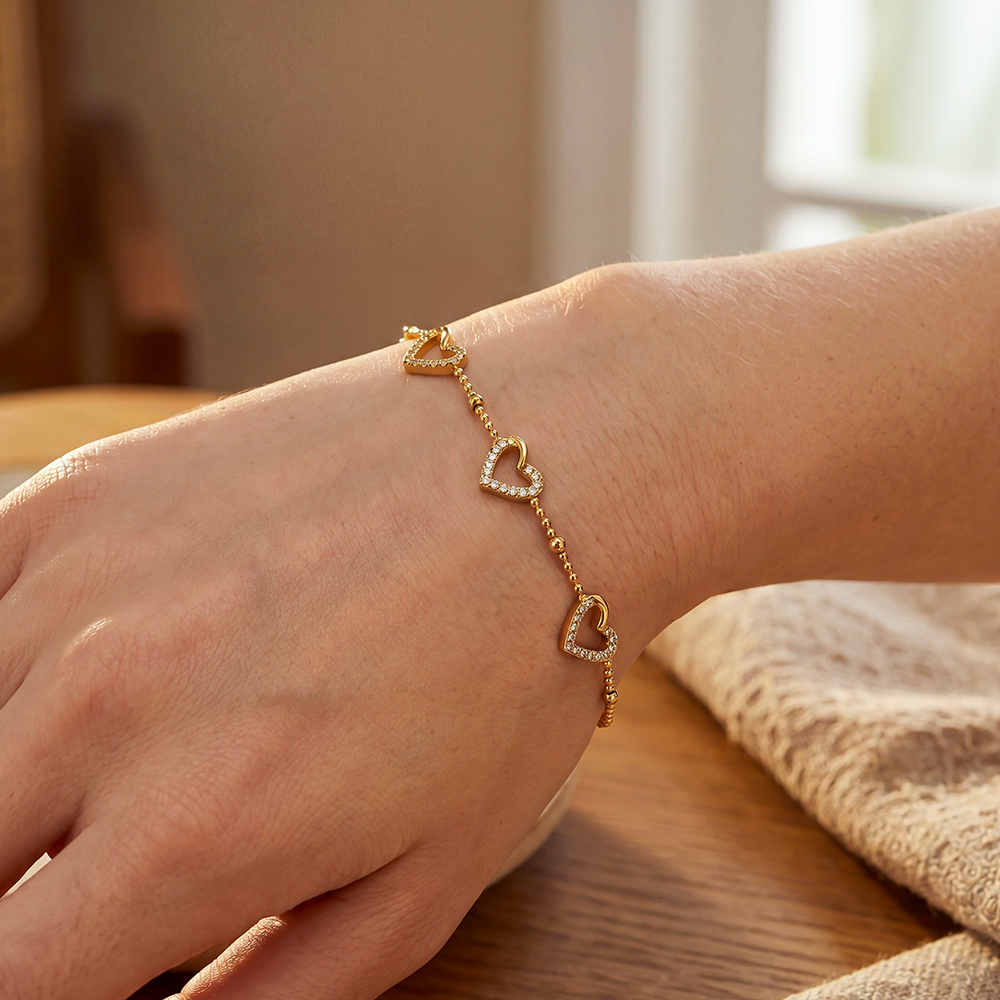 17cm stainless steel bracelet with a heart, pearls and half a rhinestone