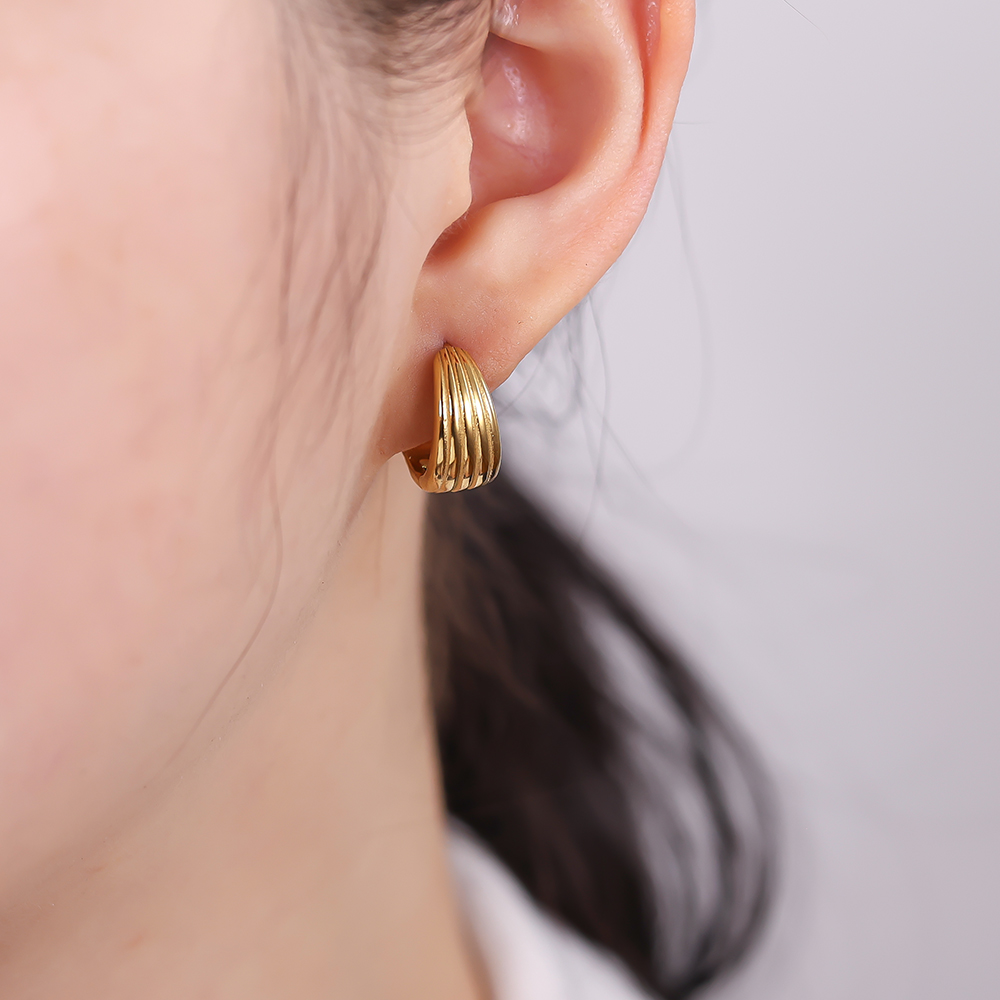 Stainless steel earrings 1.5cm Nice Line Hoop