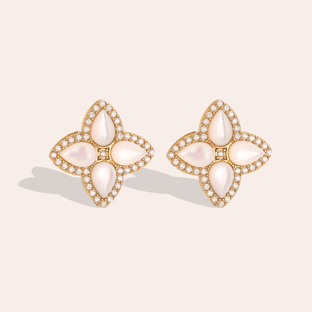 Stainless steel earrings 15mm Nice Diamond Luckly Flower