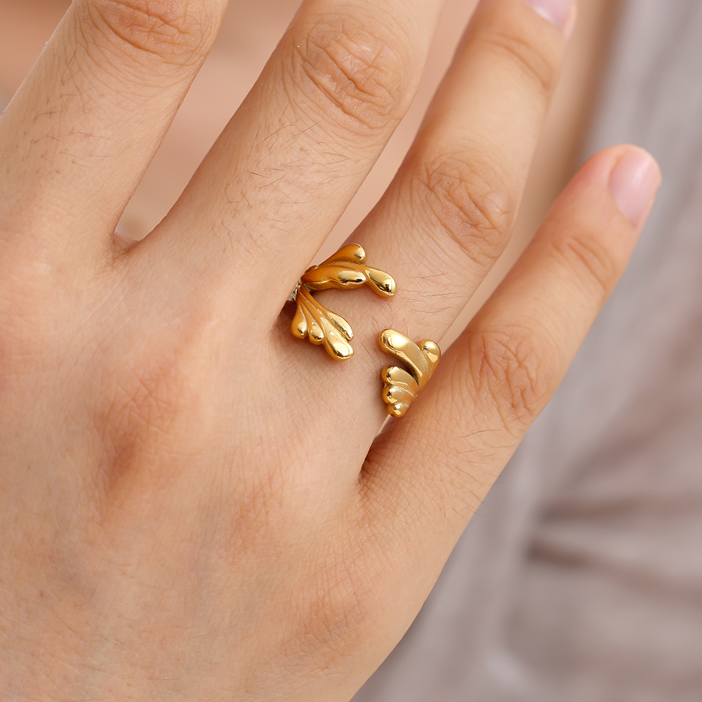 Stainless Steel Ring Like Hand