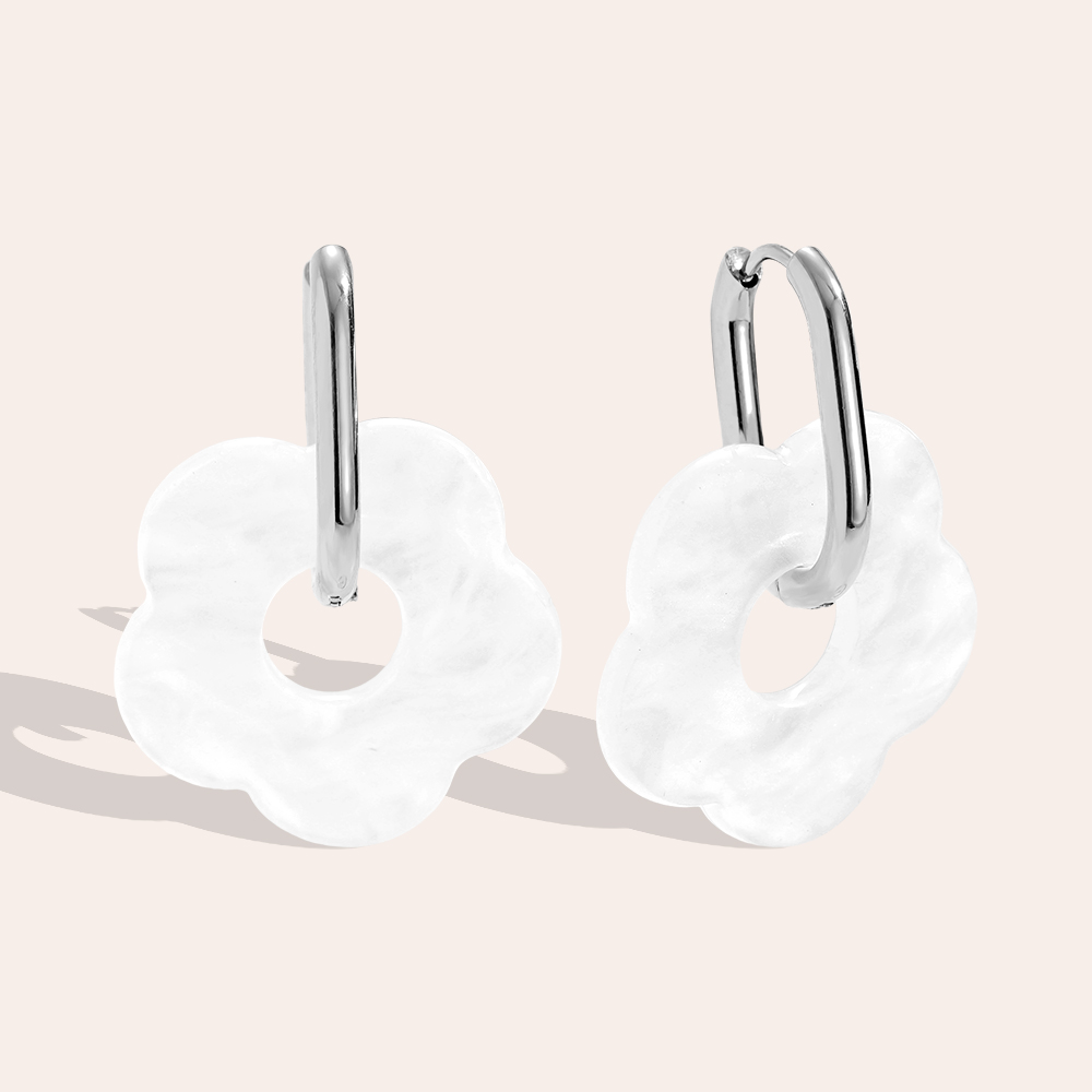 Stainless steel earrings 3cm White acrylic flower