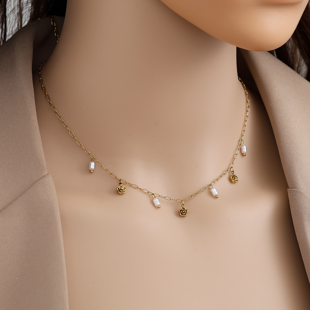 Stainless steel necklace 40cm Mini Flower And Pearl