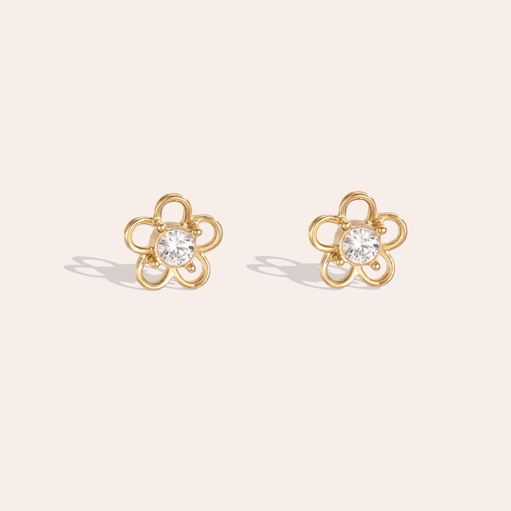 Stainless steel earrings 7mm simple small zirconia flower