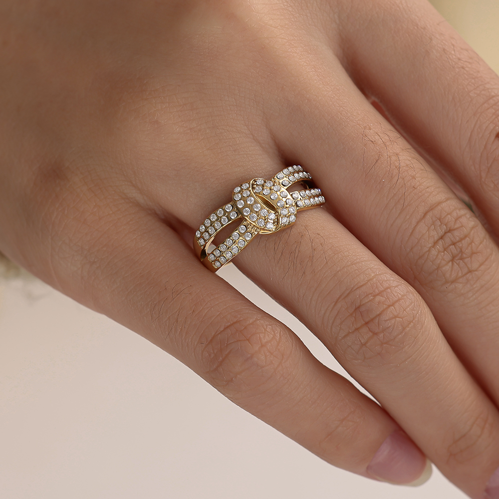 Stainless steel ring, adjustable, with double zirconia and a knot