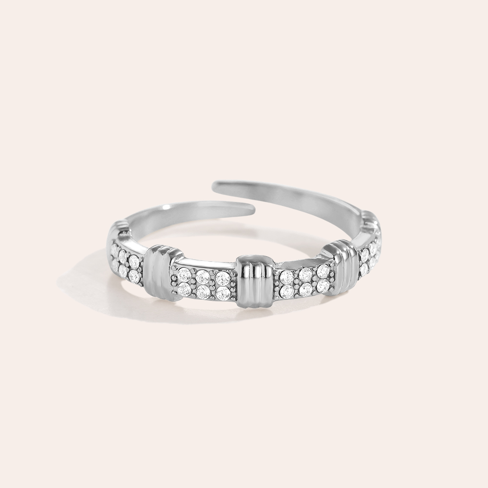 Stainless steel ring, adjustable, with a modern design and cubic zirconia  