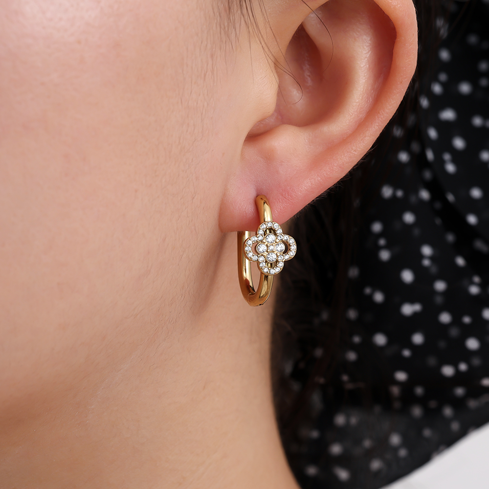 Stainless steel earrings 2cm Diamond Lucky Flower In Hoop