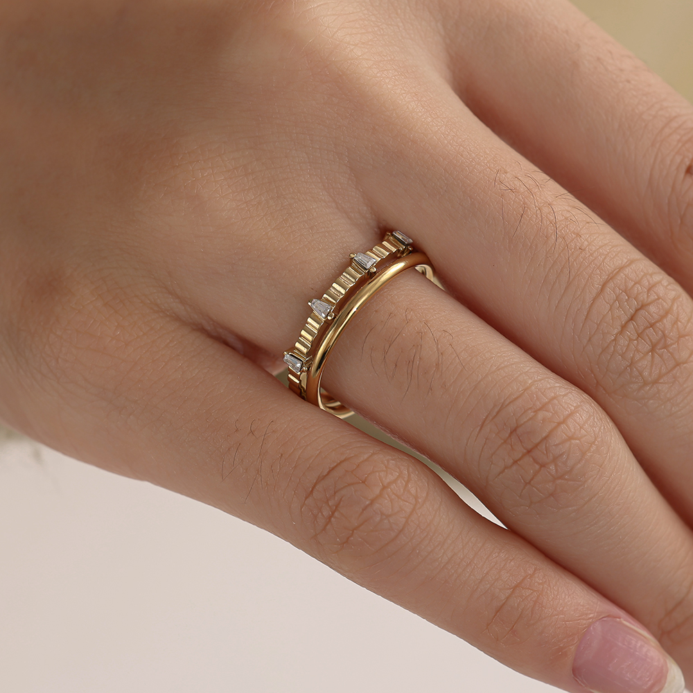 Stainless steel ring, adjustable, double-layered, with several cubic zirconia stones