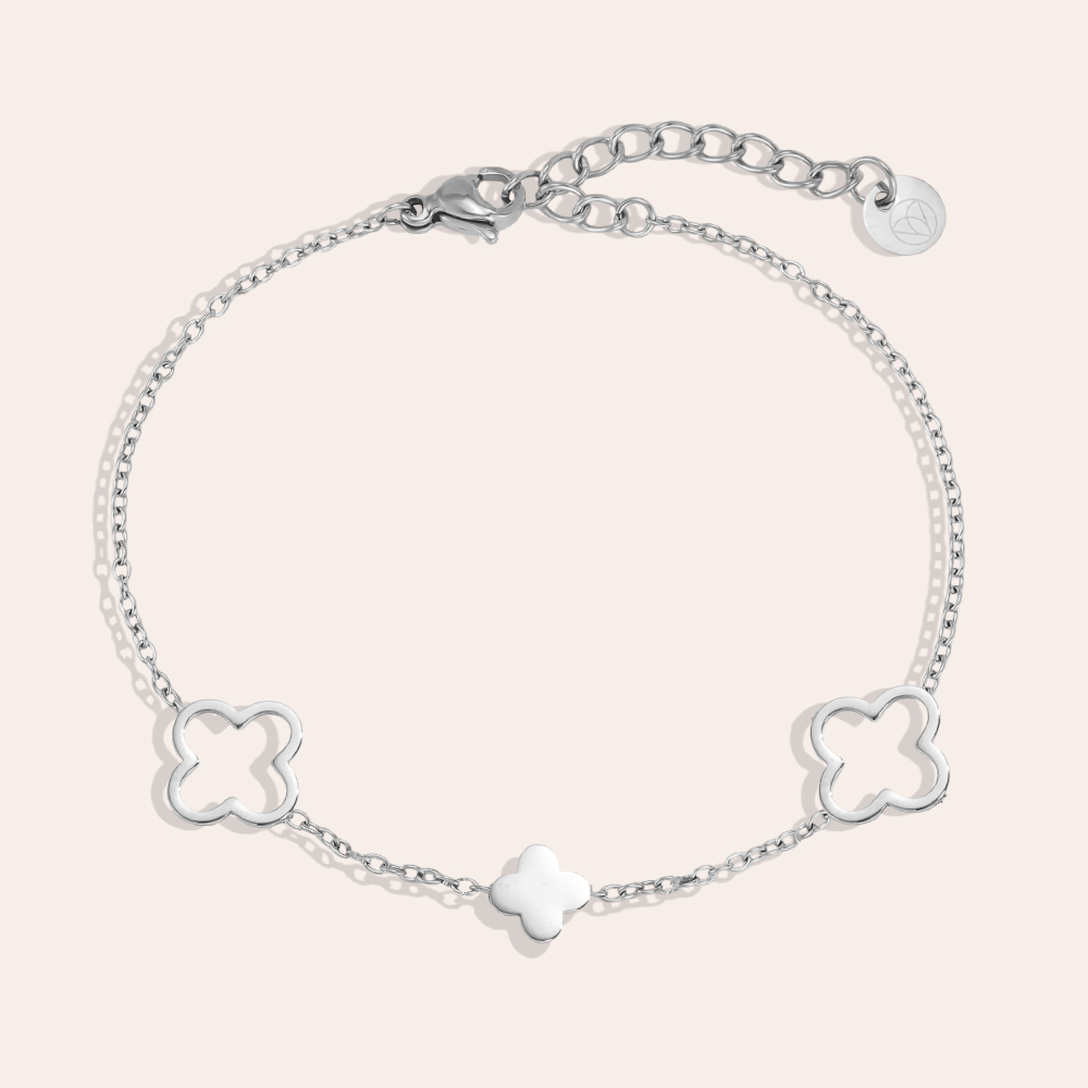 Stainless steel bracelet, 17 cm, with three simple shamrocks  