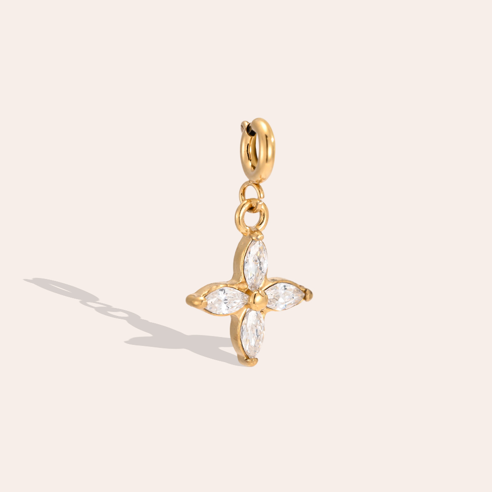 22mm stainless steel pendant in the shape of a shamrock, set with cubic zirconia, with a spring clasp