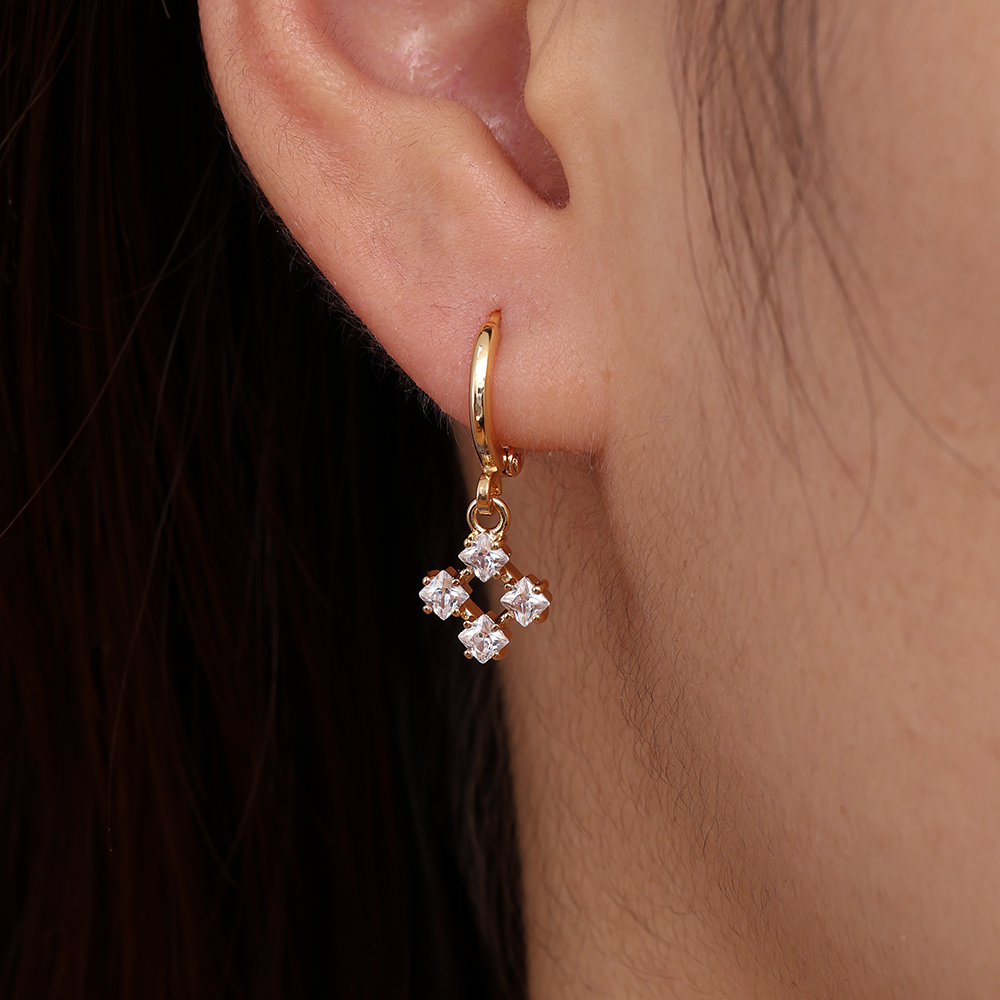 4 Mini Diamond Cubes Gold-plated Earrings   