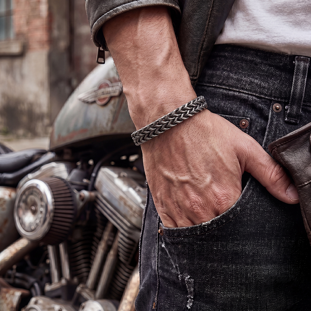 Stainless steel Cuban-link bracelet
