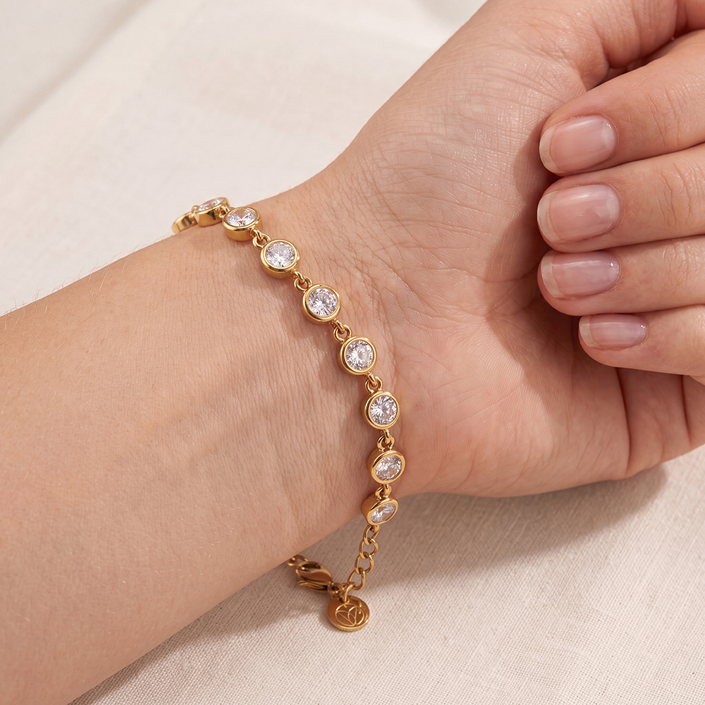 Stainless steel bracelet, 16cm, with a sparkling cubic zirconia chain