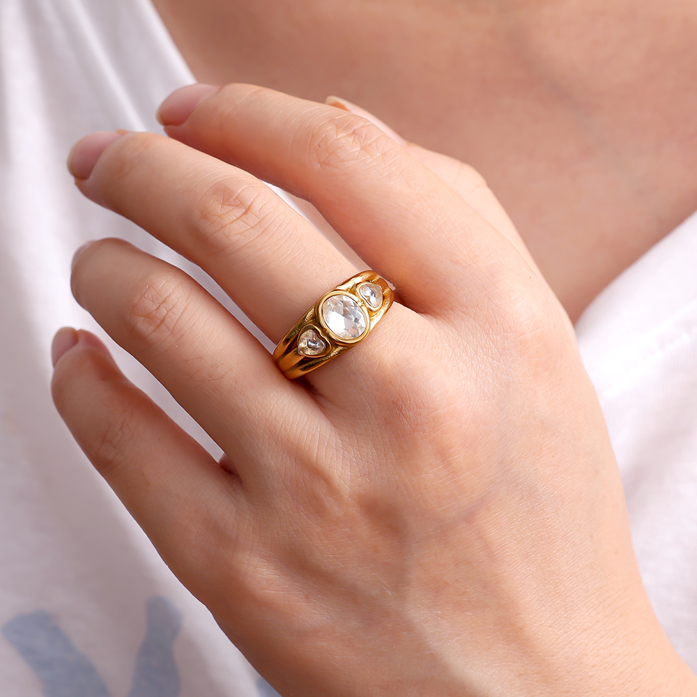 Stainless steel ring Vintage Look Oval Diamond