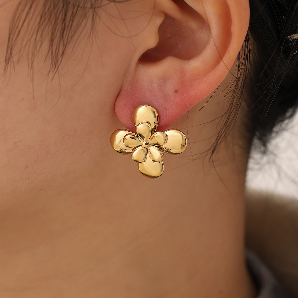Stainless steel earrings 2.3cm Beautiful flower