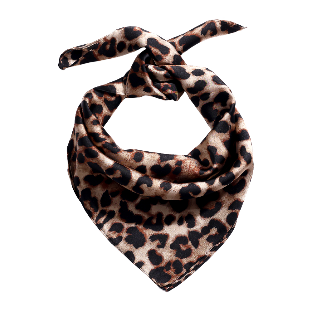 68*68cm Classic Leopard Print Scarf