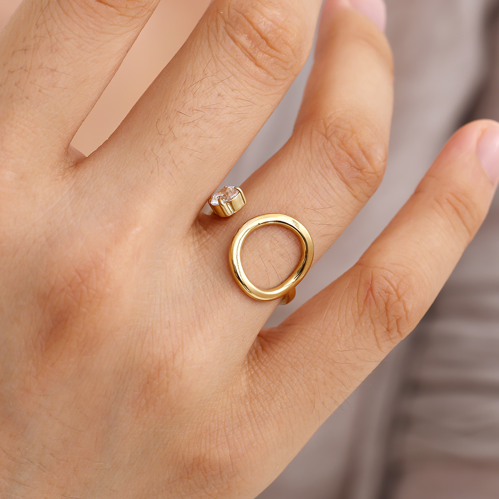 Stainless steel ring, adjustable band with cubic zirconia    